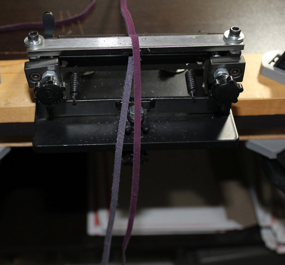 Lace Skiving and Thinning Service